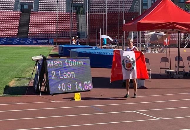 Anciano gana medalla de atletismo